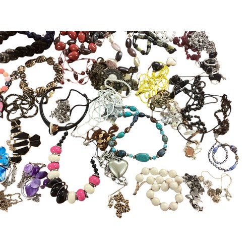 21 - A large collection of costume and high street jewellery (quantity)