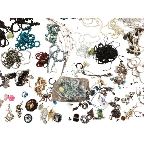 22 - A large collection of costume and high street jewellery (quantity)