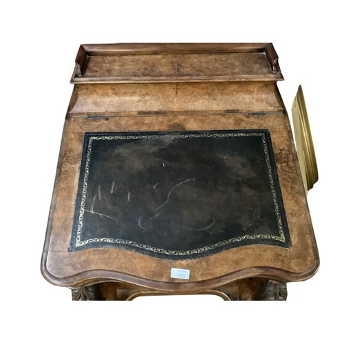 520 - Small writing desk 58 cm wide x 60 cm deep x 94 cm high