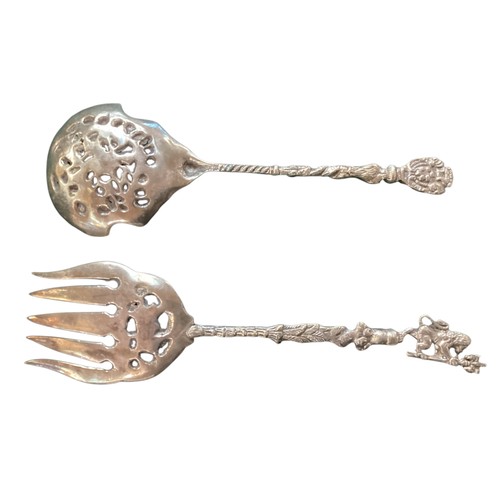 81 - A quantity of cased flatware, to include a cased set of silver apostle teaspoons, a mother of pearl ... 