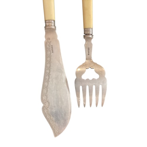 81 - A quantity of cased flatware, to include a cased set of silver apostle teaspoons, a mother of pearl ... 