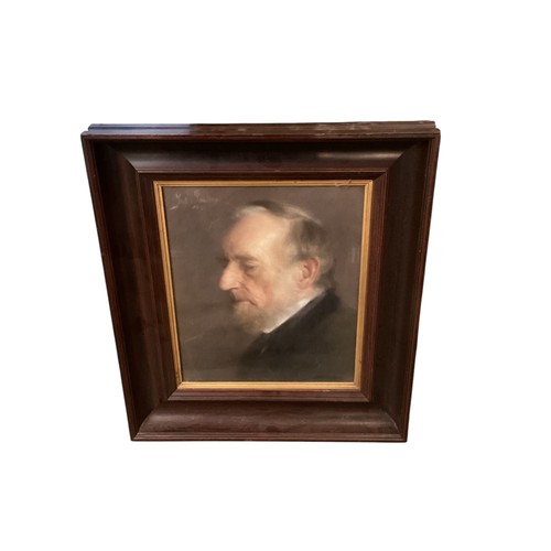 157 - A quantity of decorative picture frames and artwork