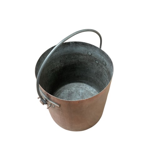 280 - A copper bucket with handle, indistinctly stamped L.Cadec 24cm H