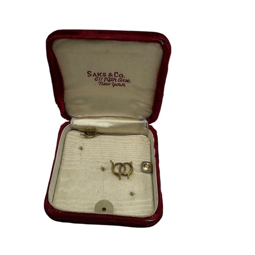 42 - A quantity of items to include a pearl stick pin, in a box marked Heming & Co, 28 Conduit Street, Lo... 