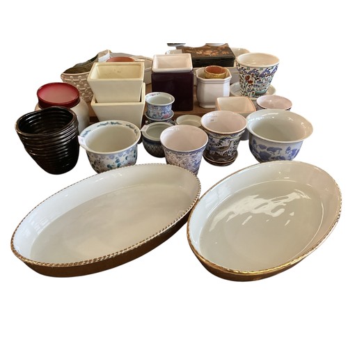 106 - A quantity of general household kitchen china, including Royal Worcester and Apilco, all as found an... 