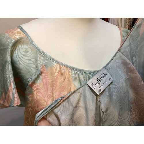 20 - A quantity of Mid - late C20th lounge wear, to include CHRISTIAN DIOR quilted pink dressing gown (pa... 