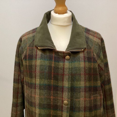 122 - CHRYSALIS tweed country coat, with suede collar, size 14.