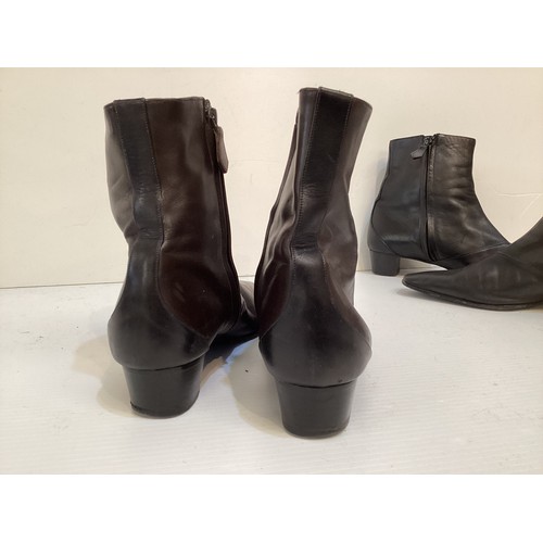 131 - Two pairs of HERMES leather ankle boots, one black, one brown (both with wear), pair of HERMES leath... 