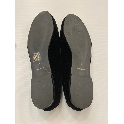 186 - Two pairs of French Sole by Jane Winkworth  shoes purple velvet 41, black velvet 40, and a slip on p... 