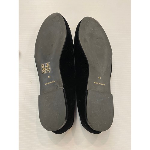 186 - Two pairs of French Sole by Jane Winkworth  shoes purple velvet 41, black velvet 40, and a slip on p... 