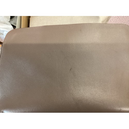 142 - ANYA HINDMARCH handbag, with multiple inside pockets, condition generally good, a few minor marks. H... 