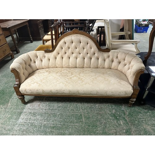 615 - A good Victorian walnut show framed button back cream upholstered settee.  178 cm W x 67 cm D x 91 c... 