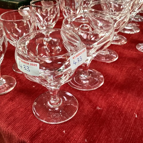 433 - A quantity of good drinking glasses, including tumblers, wine glasses etc.