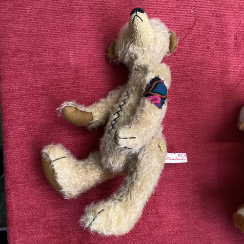 487 - Two vintage teddies together with two Steiff toys.