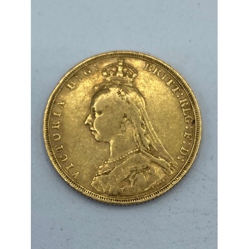 281 - A 1892 Victorian Gold sovereign, 7.9g