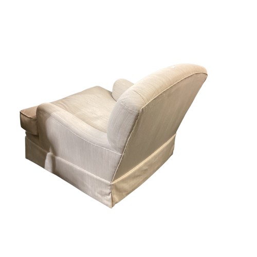 642 - A good, large cream upholstered arm chair in good condition 95 cm D x 82 cm w at front x 81 cm H at ... 