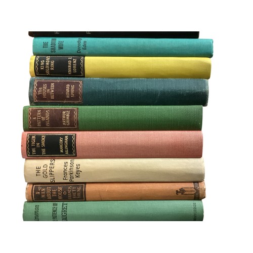 460 - A quantity of books to include Ian Fleming, Agatha Christie etc, see all images.