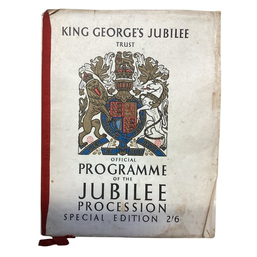 424 - A quantity of ephemera to include the King George's Jubilee programme, and other antique books, old ... 