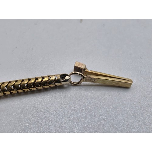 79 - An unmarked yellow metal snake link necklace 42 cm, 8.3 g