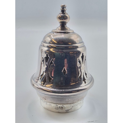20 - A sterling silver sugar shaker, TS, Birmingham, 1858. 150g.