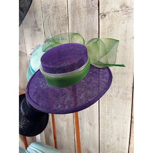 262 - A quantity of ladies wedding/Ascot hats, all straw - sinamay, parasisal and woven Italian straws. Co... 