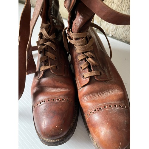 260 - A quantity of vintage Ladies brown leather boots, sole measures 28cm/27cm/28cm/26cm to include Fortn... 