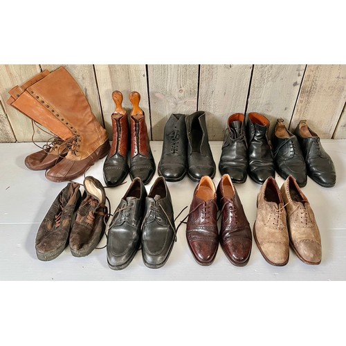 257 - A quantity of gents good quality traditional shoes and ankle boots, Maxwell two tone ankle boots, Ma... 