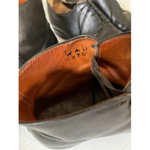 257 - A quantity of gents good quality traditional shoes and ankle boots, Maxwell two tone ankle boots, Ma... 