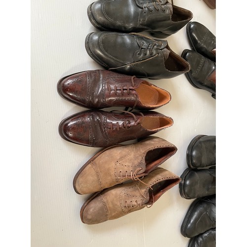 257 - A quantity of gents good quality traditional shoes and ankle boots, Maxwell two tone ankle boots, Ma... 