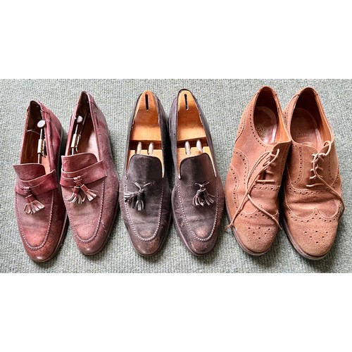 281 - Three pairs of mens shoes. Tassel loafers size 9 and pair suede brogues size 8 (3)