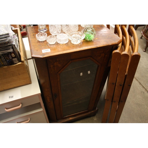 600 - INLAID DISPLAY CABINET