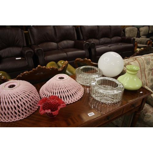 686 - SELECTION OF LAMPSHADES