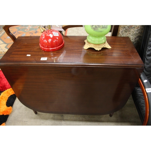 692 - DROP LEAF TABLE