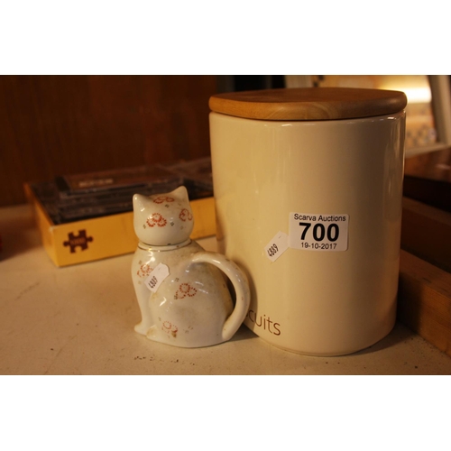 700 - BISCUIT BARRELL & CAT ORNAMENT