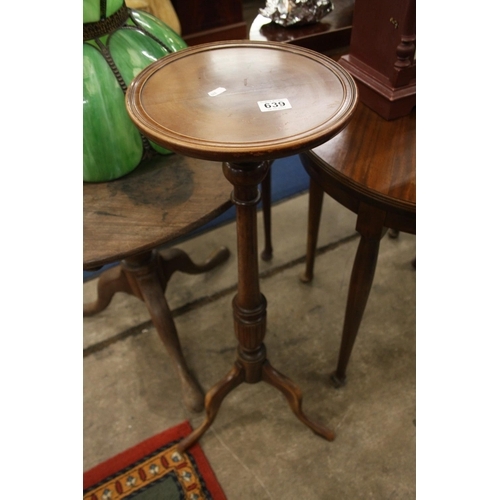 639 - LAMP TABLE