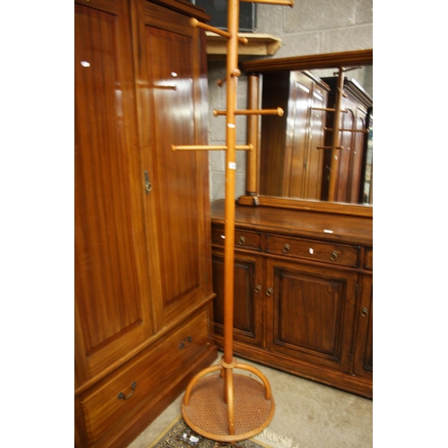 426 - COAT STAND