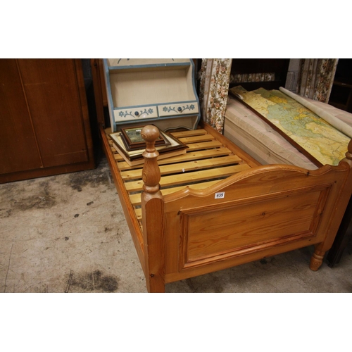 435 - PINE SINGLE BED