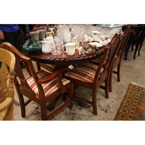 458 - MAHOGANY DINING TABLE & 6 CHAIRS