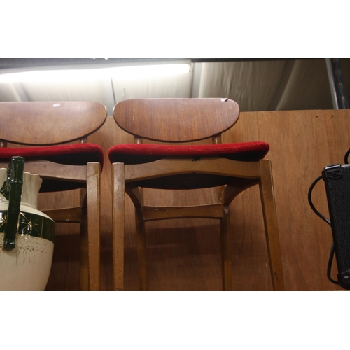 690 - RETRO DINING CHAIRS X 4