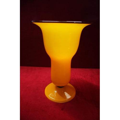 324 - ART DECO GLASS VASE