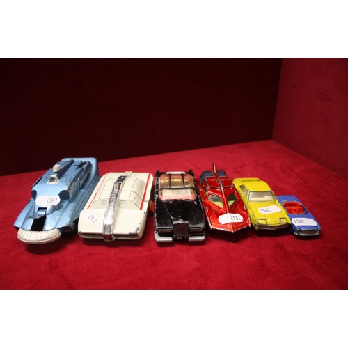 331 - SELECTION OF COLLECTABLE VEHICLES