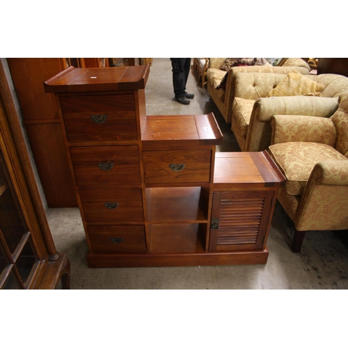 443 - 3 STEPPED CABINET