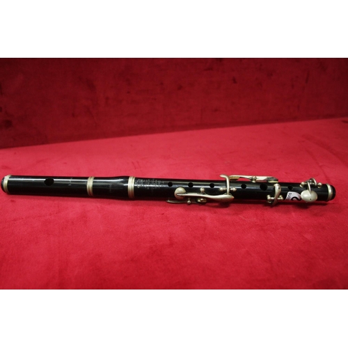 402 - BOOSEY & HAWK FLUTE