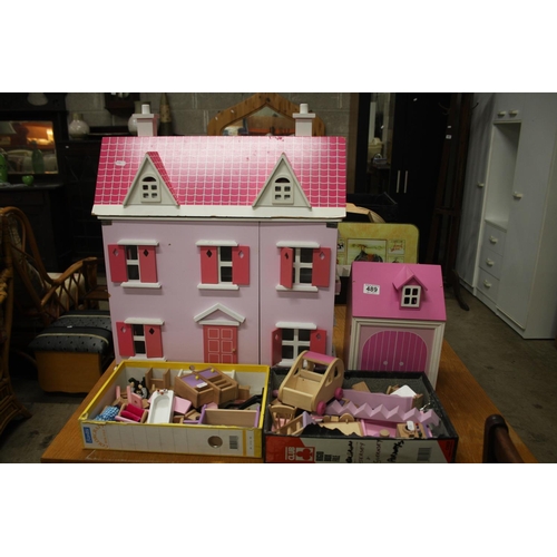 489 - DOLLS HOUSE & FURNITURE