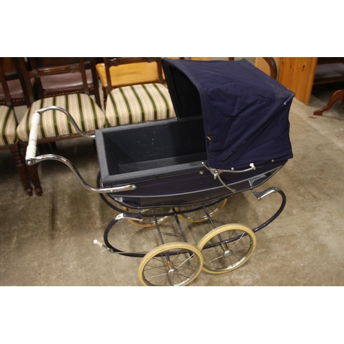 283 - DOLLS SILVER CROSS PRAM