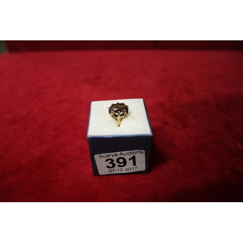 391 - 9CT GOLD RING