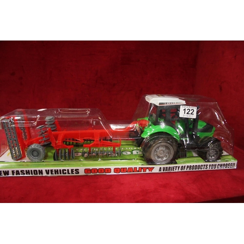 122 - MODEL TRACTOR