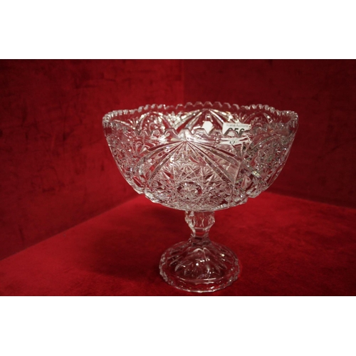 256 - CRYSTAL FOOTED BOWL