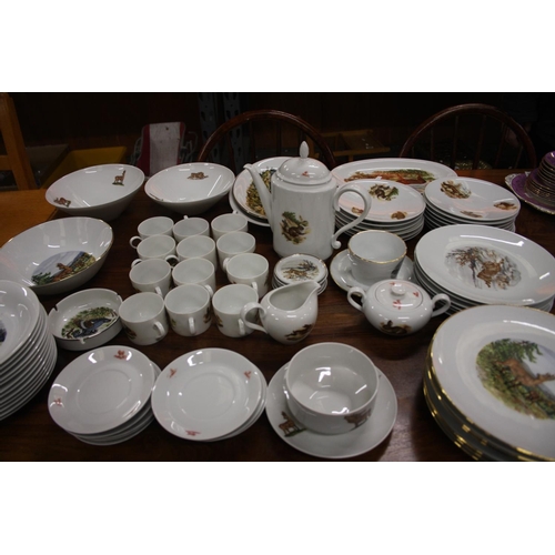 391 - LARGE LOT OF BAVARIAN DINNERWARE