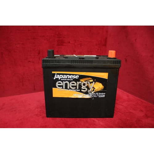 98 - CAR BATTERY